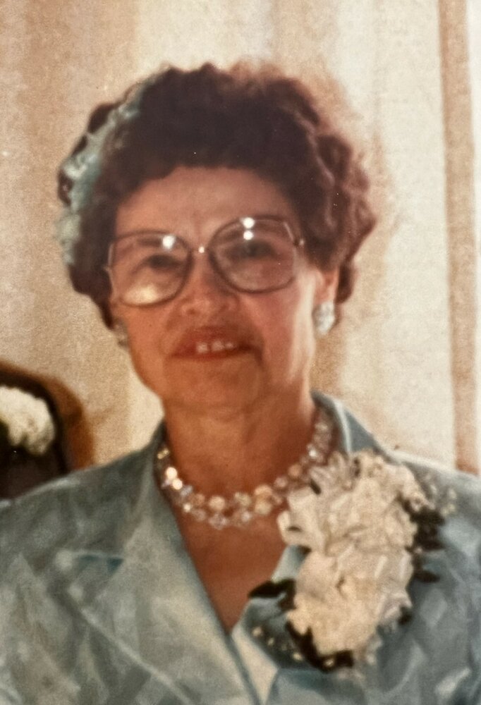 Obituary Of Laura M Ciani Houghtaling And Smith Funeral Home Inc 3370